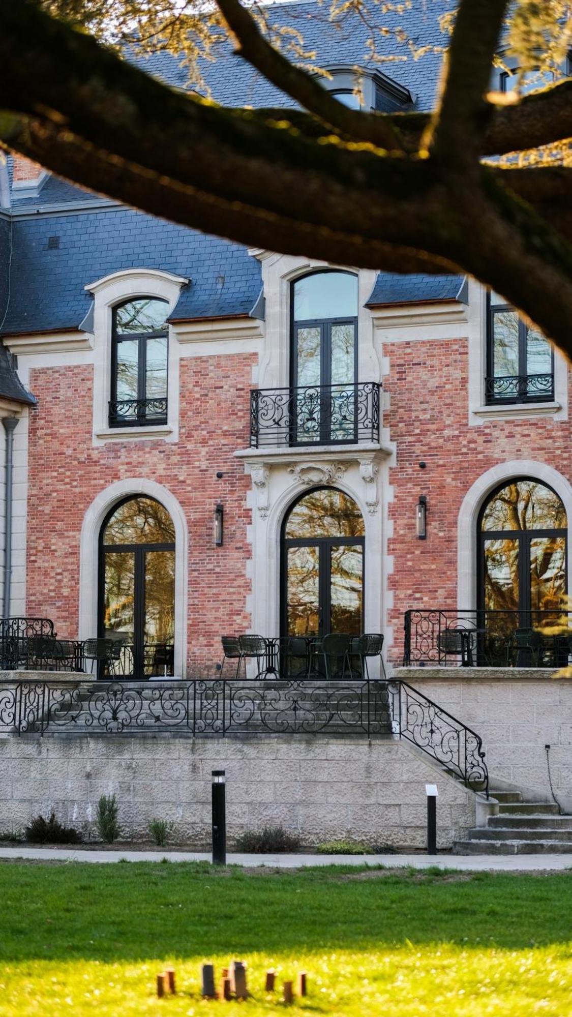 Bienheureux Hotel Wasquehal Buitenkant foto